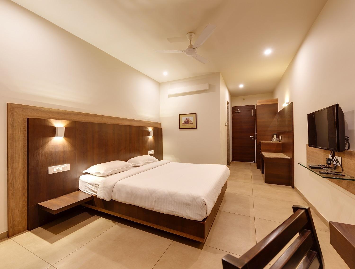 Hotel Classic Mid Town, Kolhapur Exterior foto